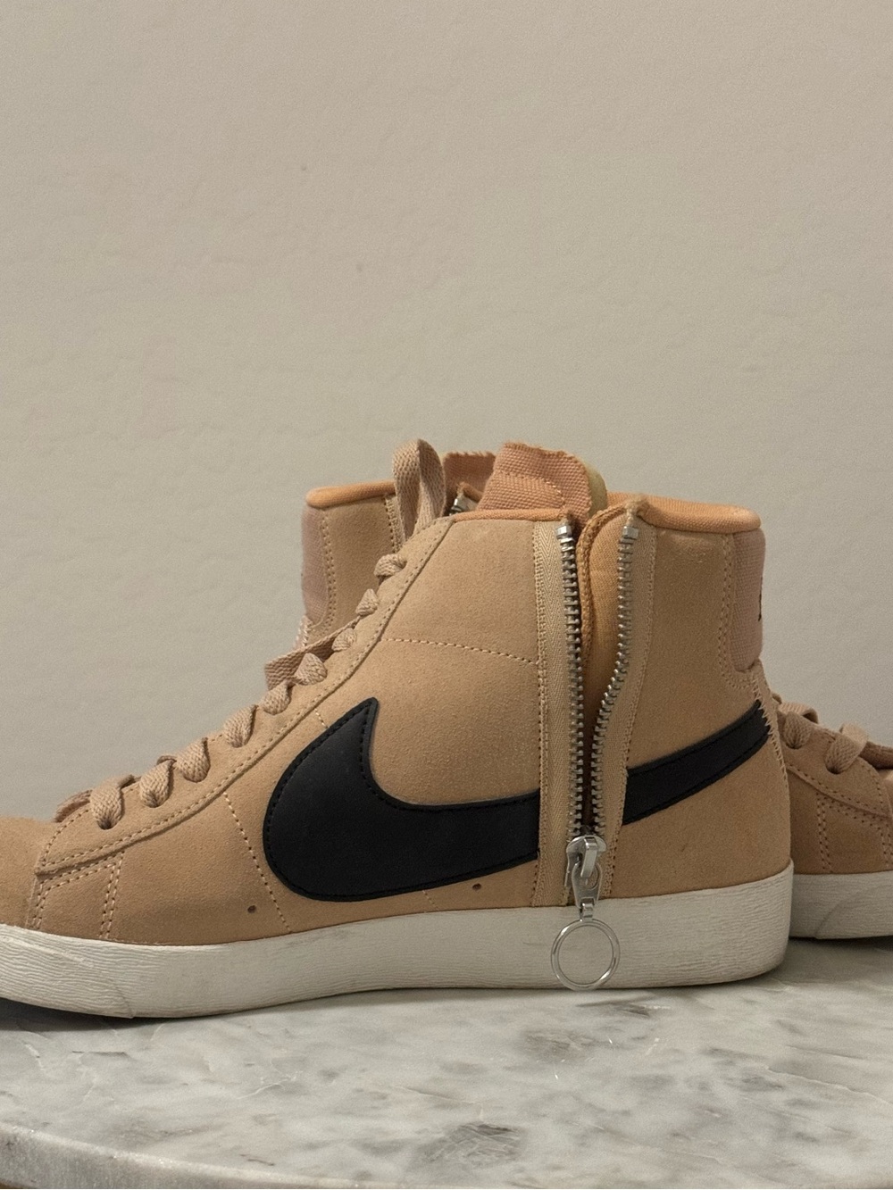 Nike Blazer Mid Rebel Sneakers - Picture 3 of 6